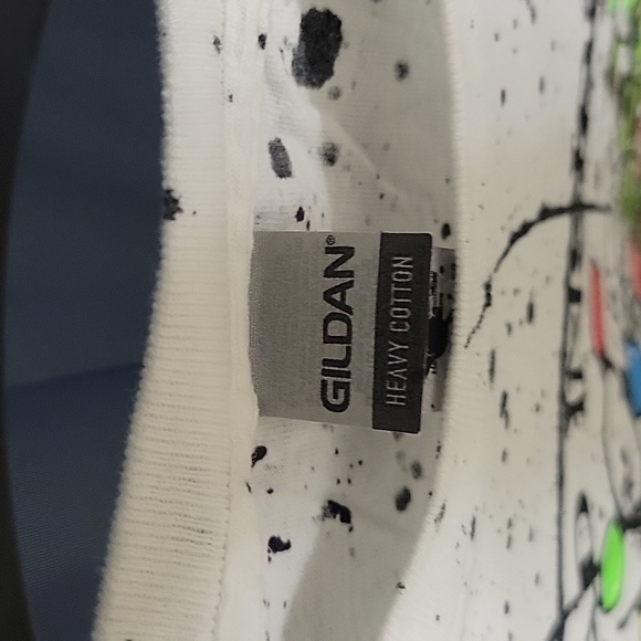 NWOT Christmas Tee with Paint Splatter - Picture 4 of 5